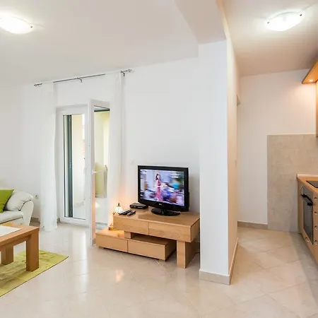 Apartments Leon Podstrana Rum bild