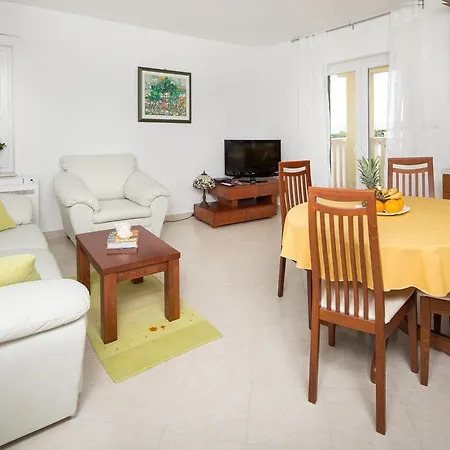 Apartments Leon Podstrana Rum bild