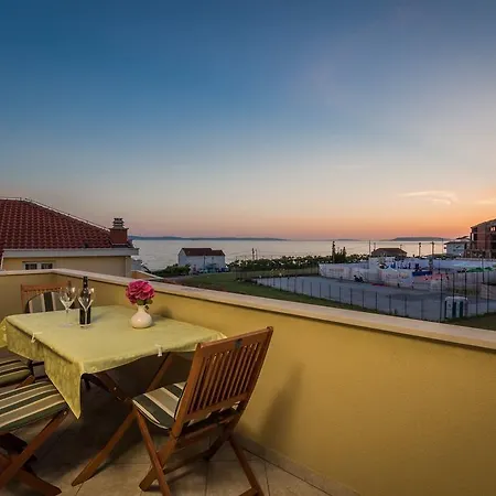 Apartments Leon Podstrana Rum bild