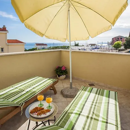 Apartments Leon Podstrana Rum bild