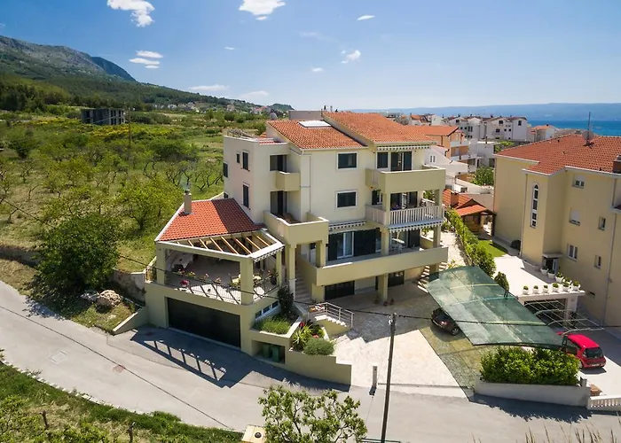Apartments Leon