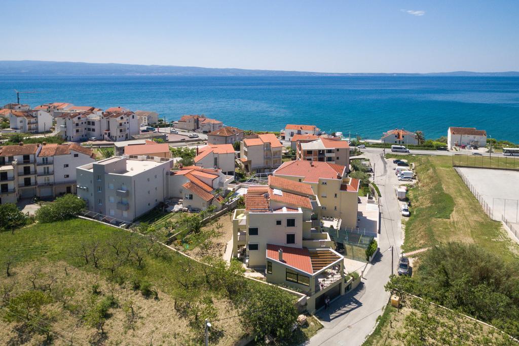 Apartment Leon Podstrana