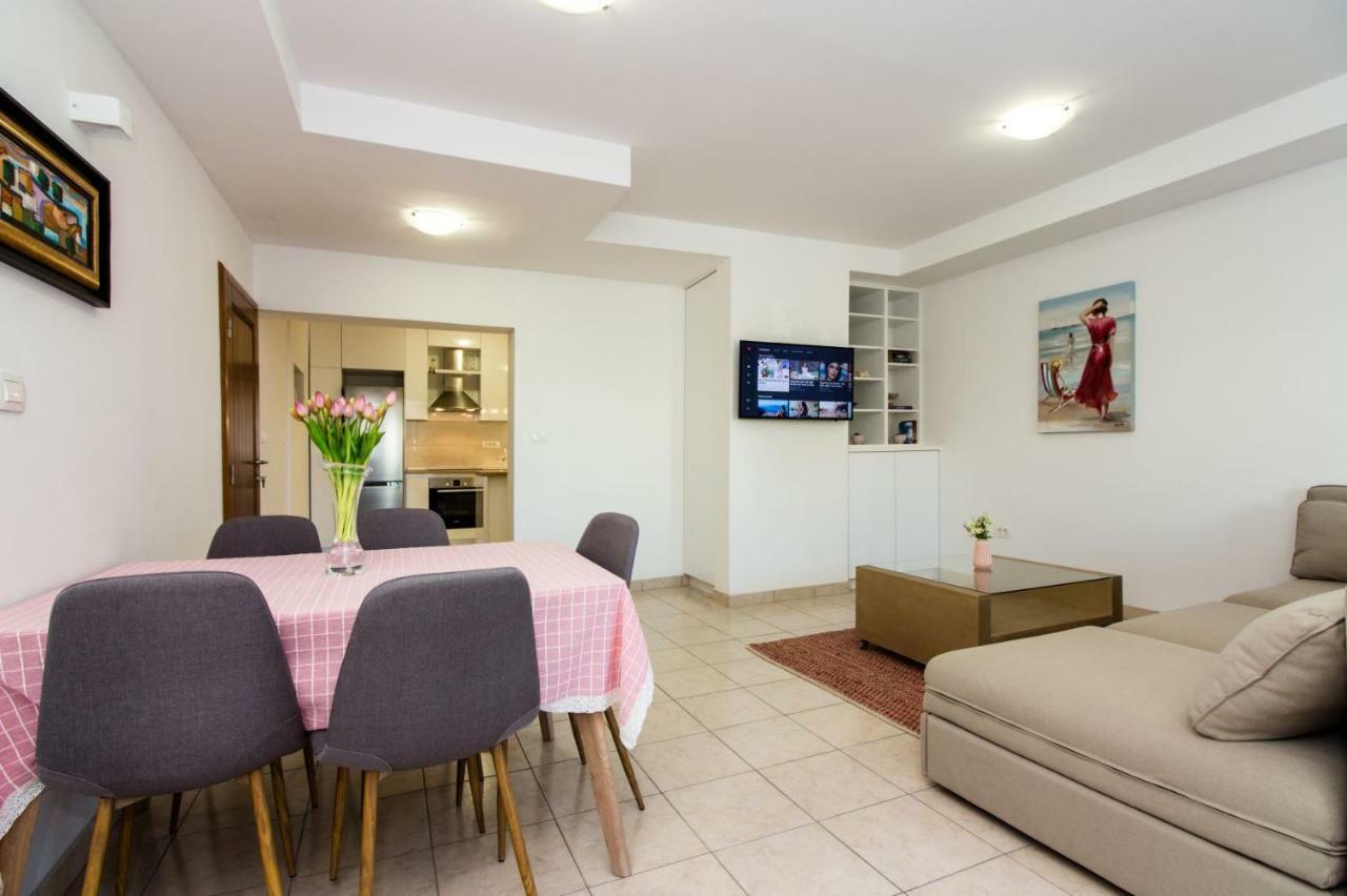 Apartment Leon